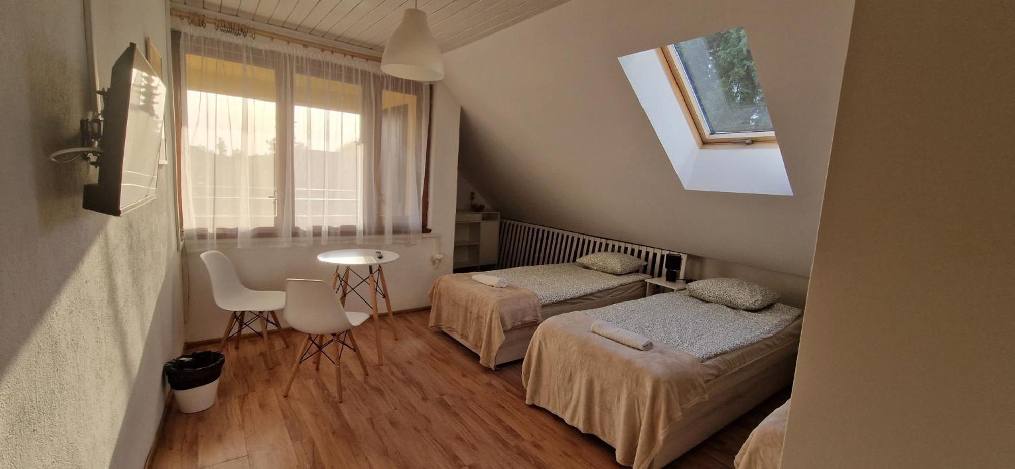 Hostel Milicka ヴロツワフ 部屋 写真
